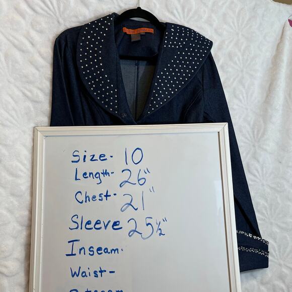 Devine denim NY rhinestone top gemstone closure preowned excellent condition - Picture 7 of 7